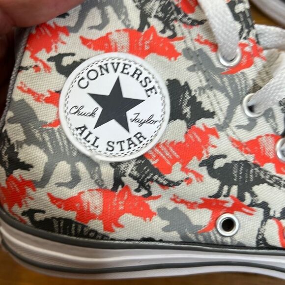 Chuck Taylor All Star Hi Poppy Glow Dinosaur Daze Youth Boys Sneakers Size 2.5 - Picture 8 of 9